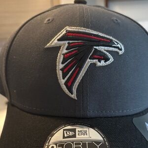 New Era Black and Gray Falcons Cap